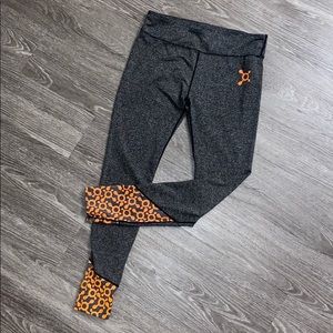 Orange theory Large leggings